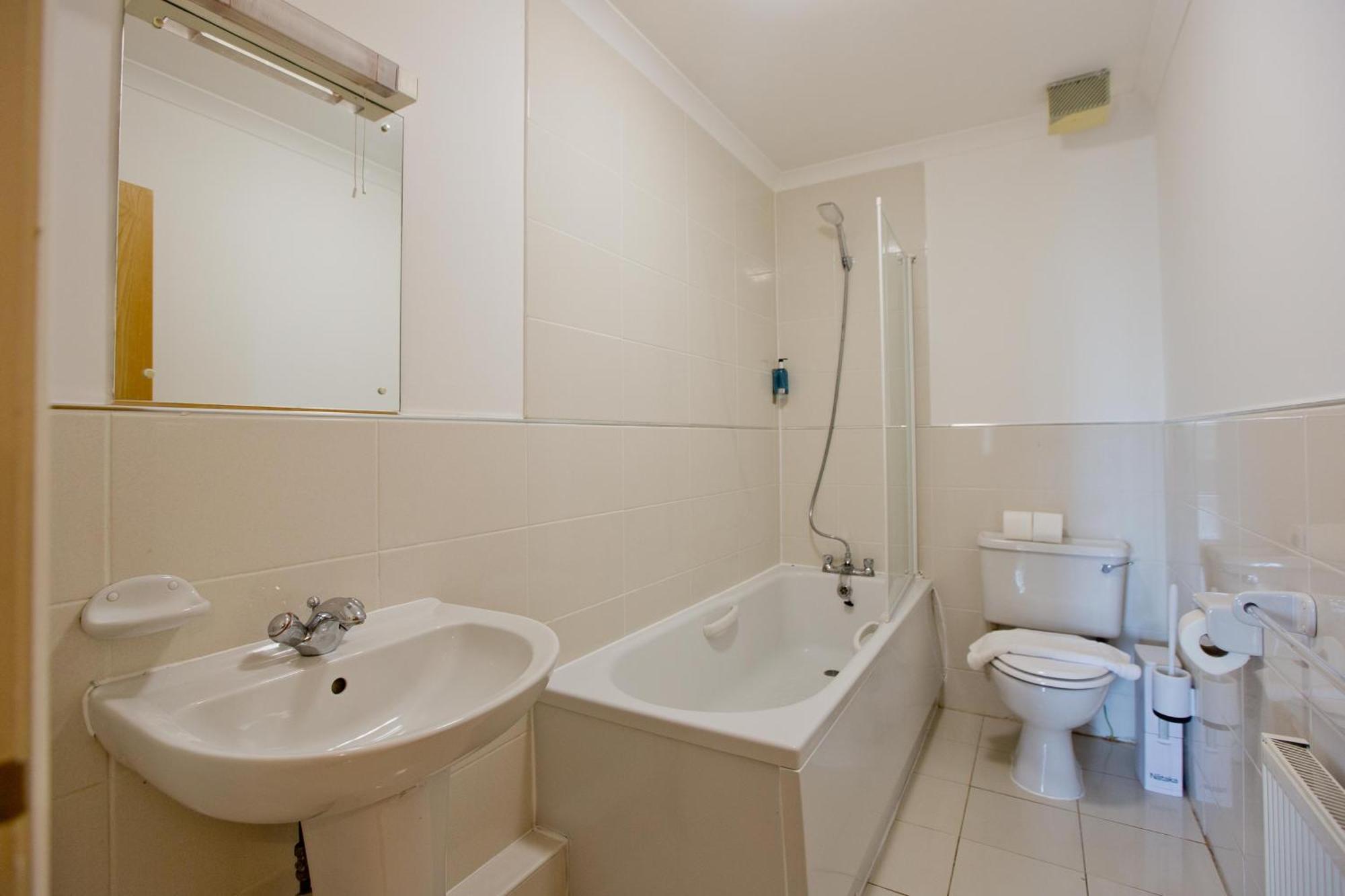 Imperial Onedin Point-Tower Hill Apartment Londra Esterno foto