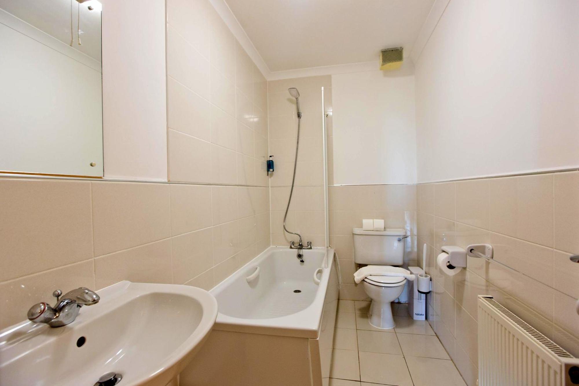 Imperial Onedin Point-Tower Hill Apartment Londra Esterno foto